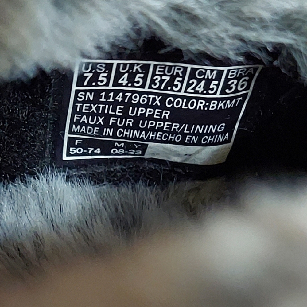 Bobs For Cats From Skechers Winter Cat Faux Fur Lined Vegan Memory Foam Slippers - Picture 13 of 14
